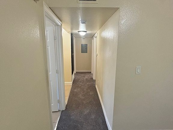 4th image of 846 E 109th Pl