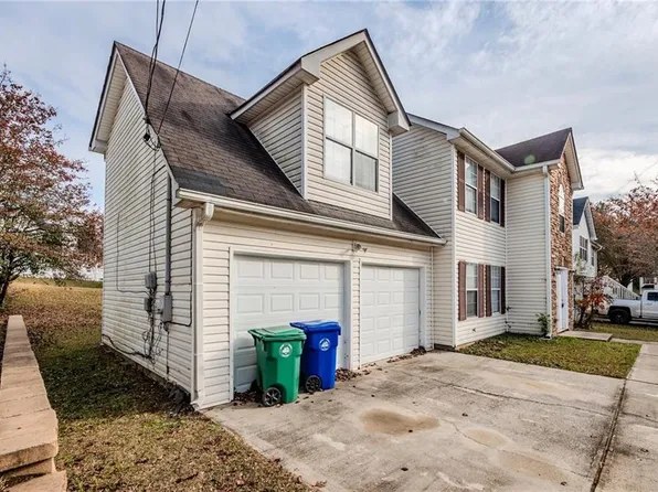 4320 Ward Bluff Ct, Ellenwood, GA 30294