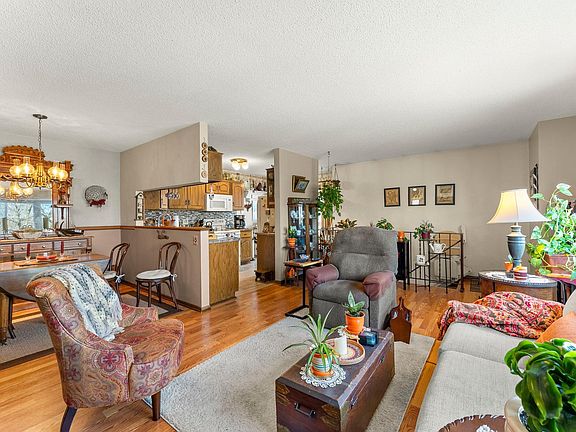 2nd image of 4245 Centerville Rd