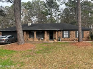 209 Shenandoah Rd N, Brandon, MS 39047