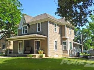 923 W 4th Ave, Mitchell, SD 57301