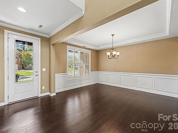 4th image of 831 Tyne Dr