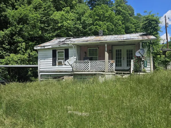 4203 Russell Creek Rd, Saint Paul, VA 24283