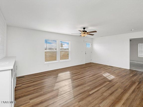 3rd image of 25341 N Mitchell Ln