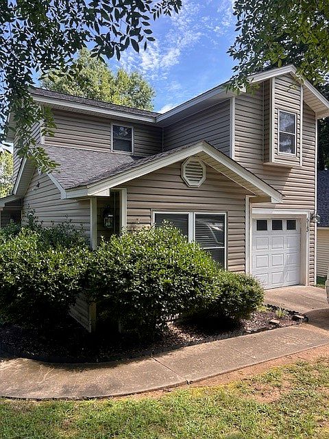 1st image of 513 Austin Cir