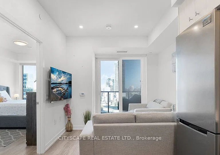 5 Wellington St S #814 — Photo 19