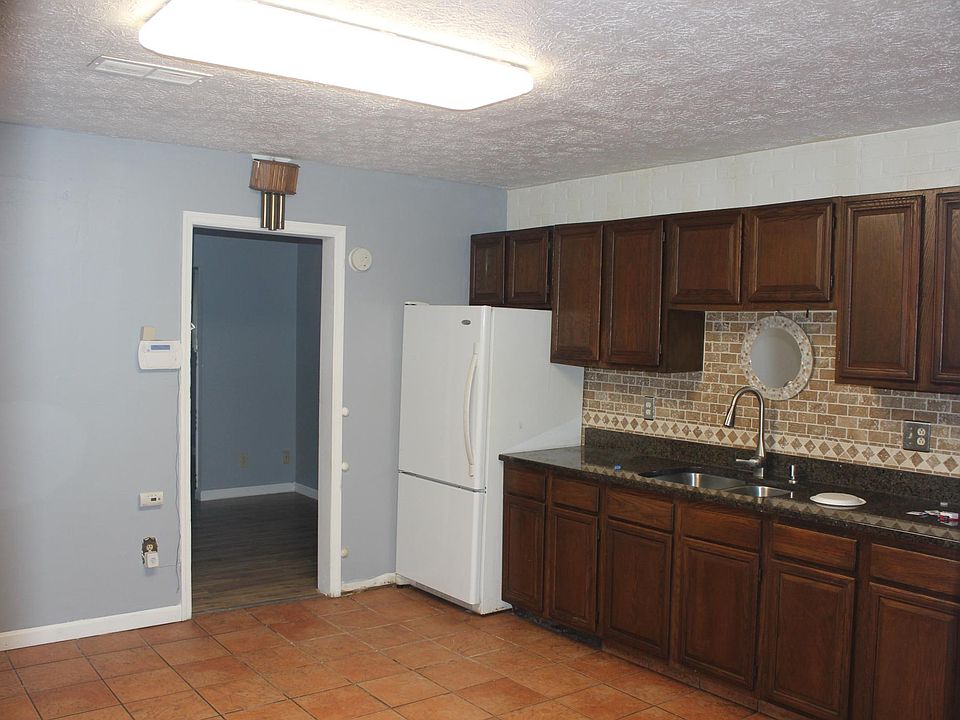 1st image of 7106 Shirley Dr