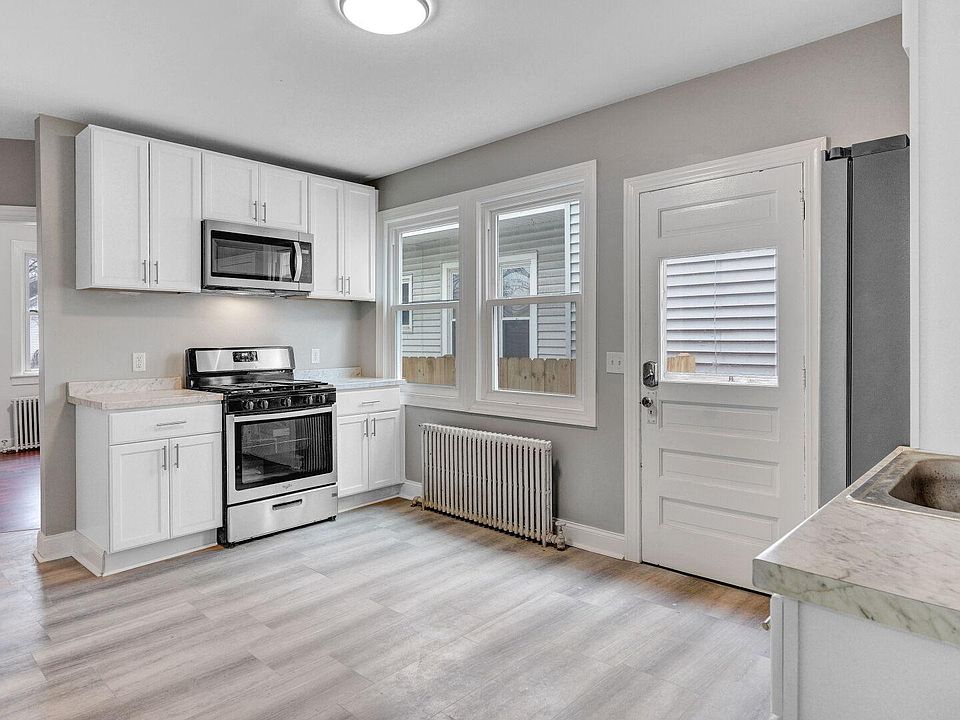 1st image of 190 Whitney Pl #A