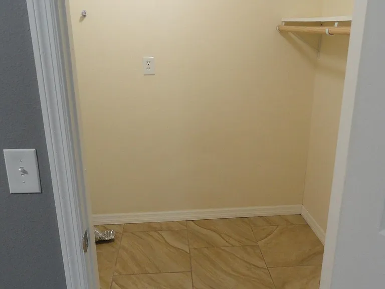Cherrywood Dr — Photo 14