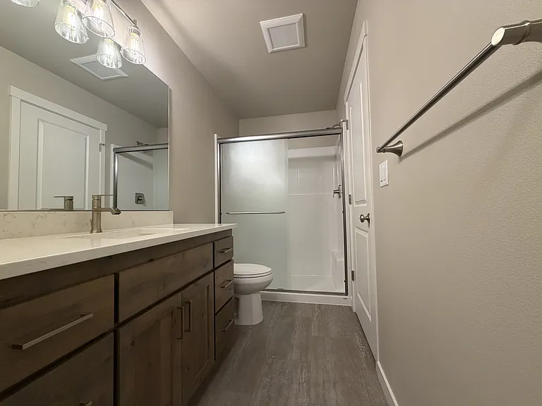 4025 Filbert St NE — Photo 30