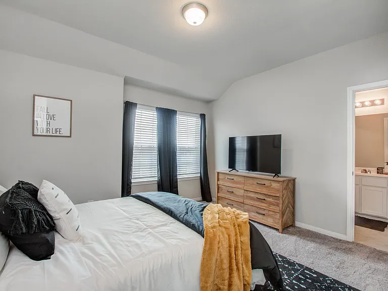 7606 Cottonwood Falls Dr — Photo 11