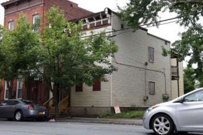 2nd image of 3319 6th Ave