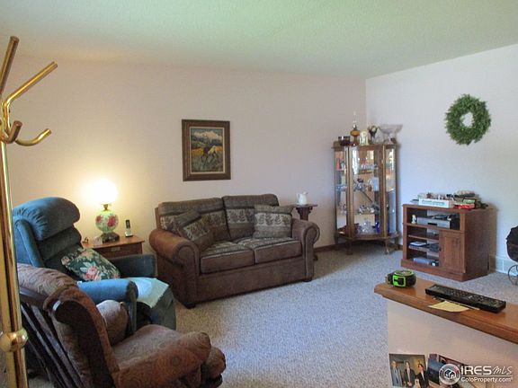 3rd image of 70 Juniper Ave