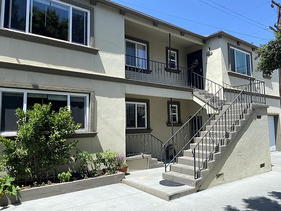 2nd image of 3377 Herman Ave #3377