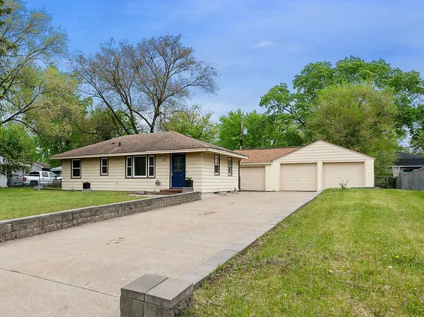 11581 Kumquat St NW, Coon Rapids, MN 55448
