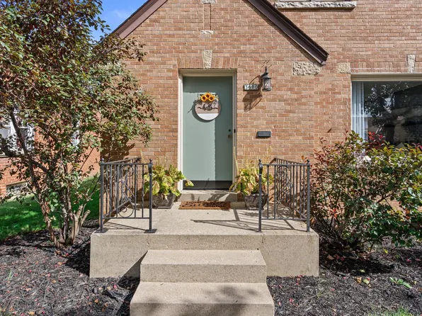 3600 South 15th PLACE, Milwaukee, WI 53221