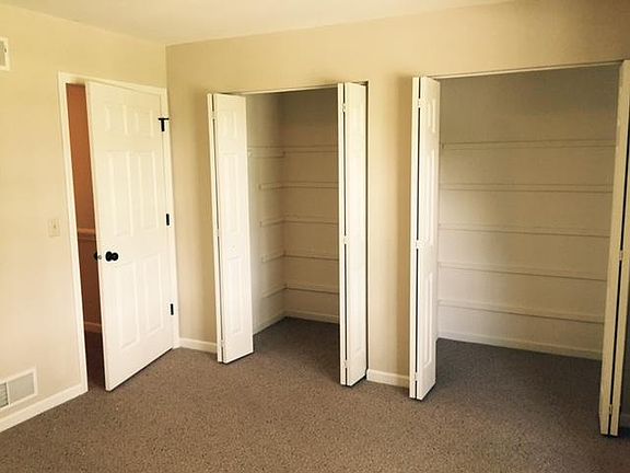 2nd image of 122 Dayton St #D