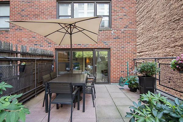 Sold by Hauseit LLC | media 6