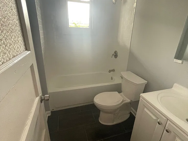 154 Myrtle Ave #7 — Photo 2