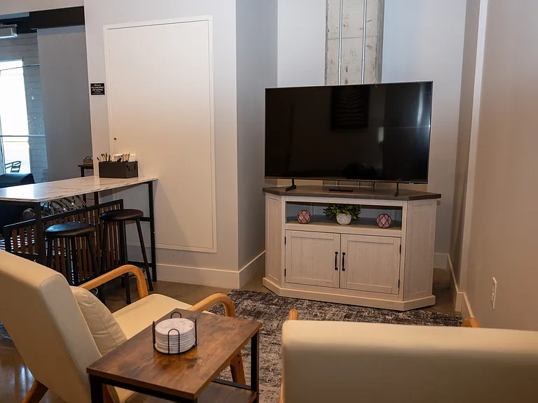 Residence at Discovery Square - 511 3rd Avenue Southwest — Photo 13