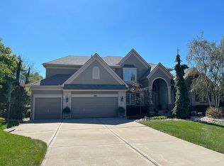 2413 NE Lake Buff Ct, Lees Summit, MO 64086