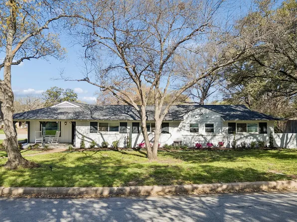 1828 Ems Rd E, Fort Worth, TX 76116