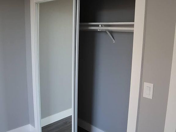 5th image of 1614 Hudson St APT 215