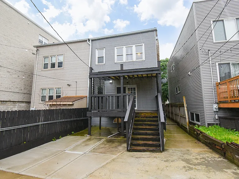 3332 W Le Moyne St — Photo 34