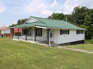 942 Mount View Rd, Robbins, TN 37852