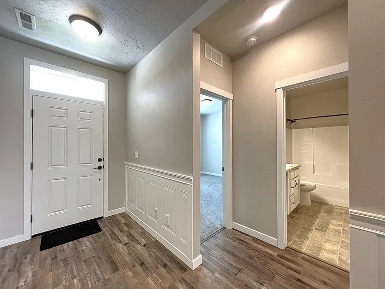15136 N Fishing Creek Ave — Photo 6