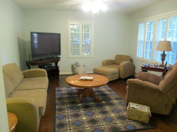 5th image of 3024 Delano Pl