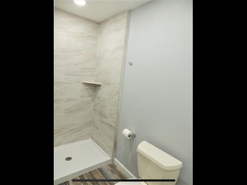 1st image of 1755 Glenhaven Dr #2