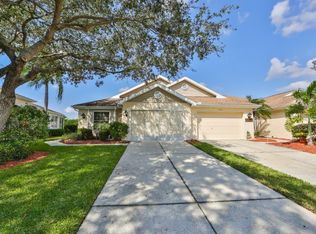 1014 Norfork Island Ct, Sun City Center, FL 33573
