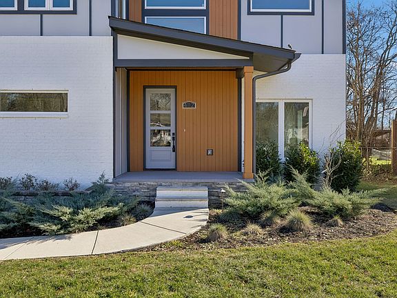 5th image of 4112 Saunders Ave
