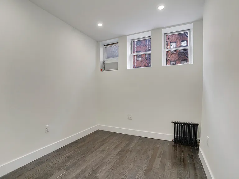210 Avenue B #1N — Photo 4