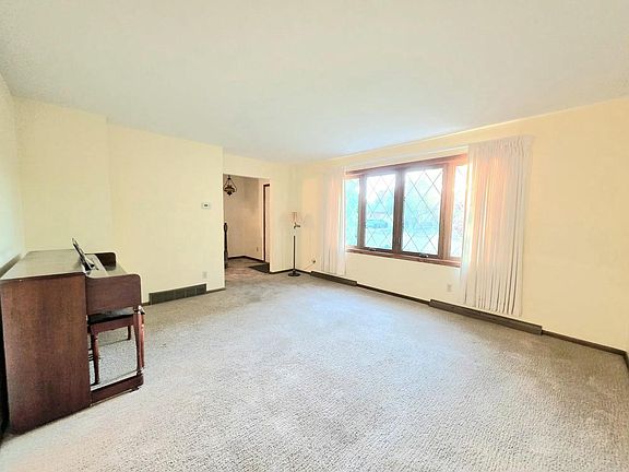 5th image of 2215 N 34th STREET
