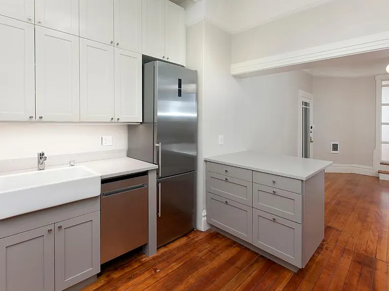 521 Utah St — Photo 1