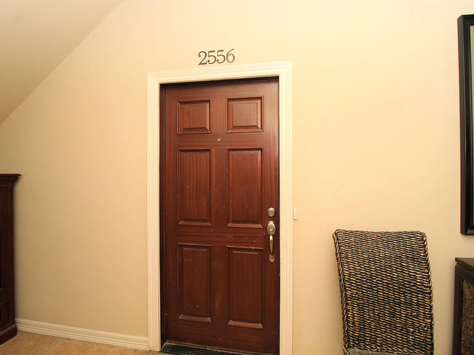 2556 E Turtle Creek Drive - 1 — Photo 3