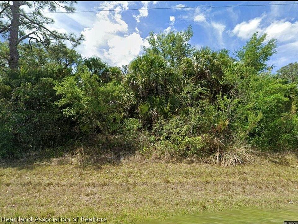 1st image of 1600 Adalia Ter