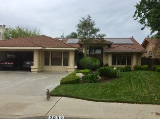 2033 Sample Ave, Clovis, CA 93611
