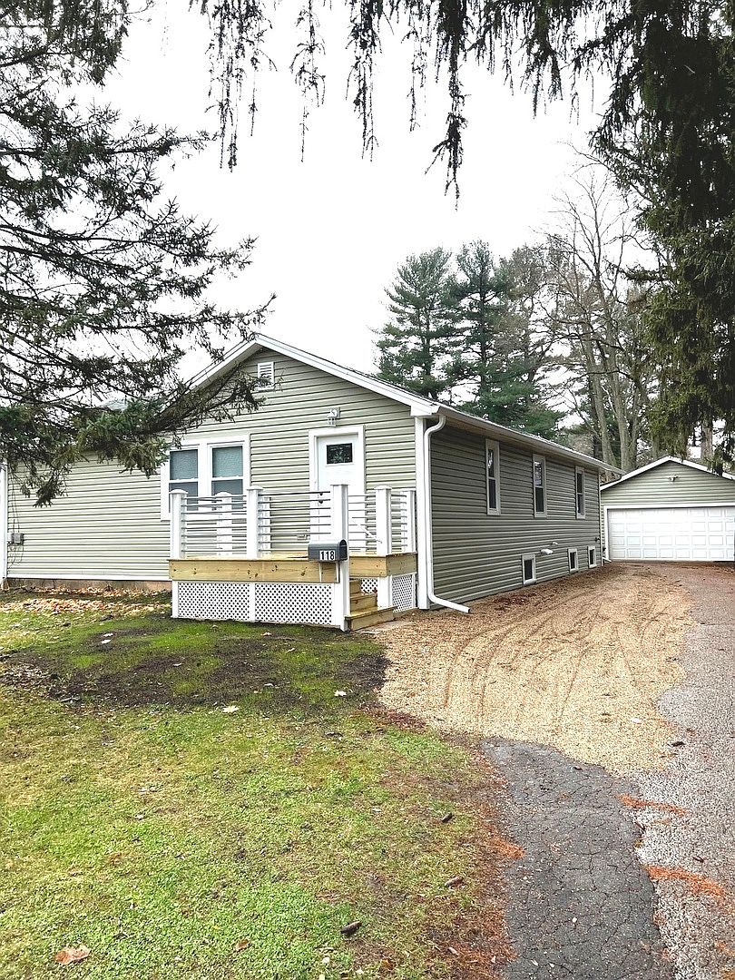 118 S River Rd, Fox River Grove, IL 60021 Zillow