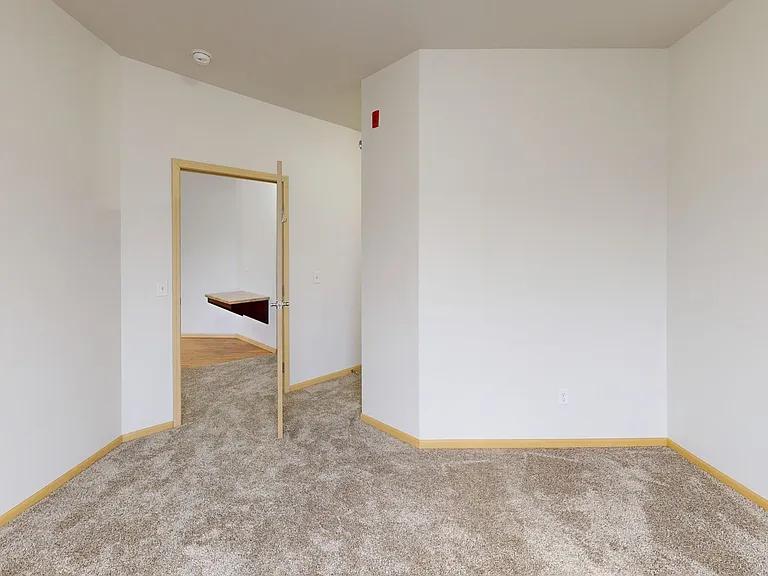 Cascades Apartments — Photo 61