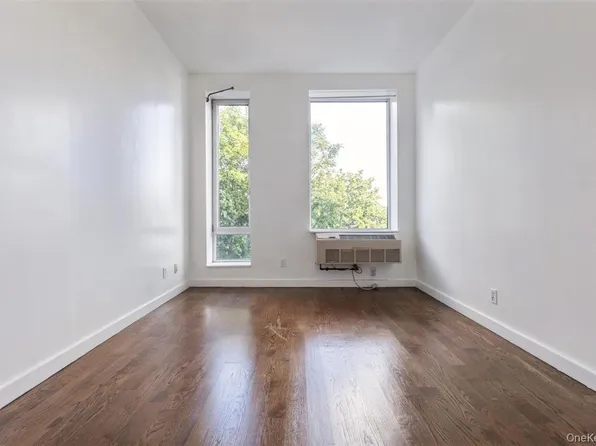 111 Monroe Street image 4 of 27