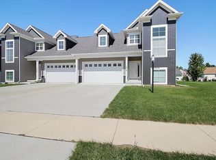 1616 E Lexington Dr, Urbana, IL 61802