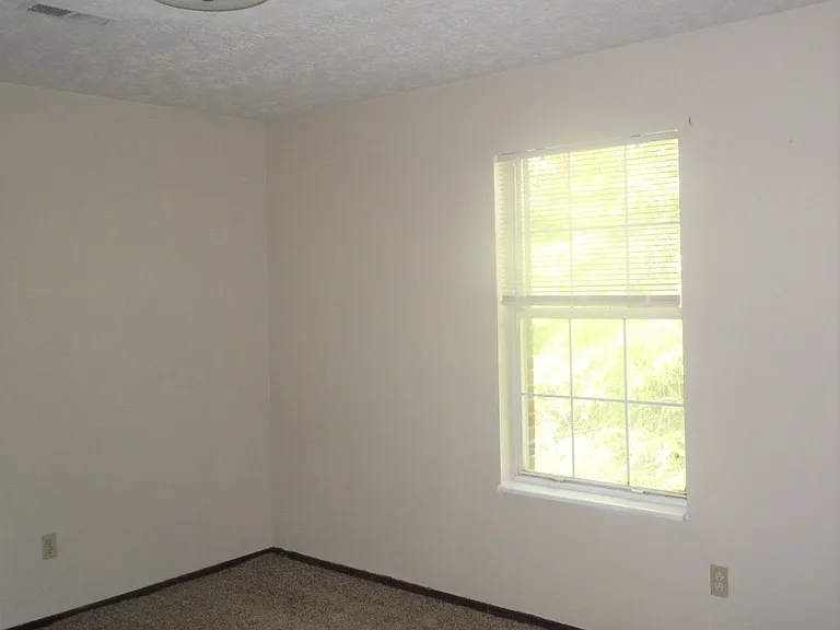 1108 Apache Dr — Photo 8