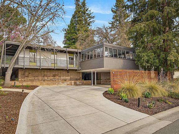 5th image of 2051 Lambeth Way