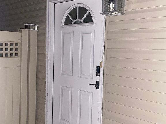 2nd image of 45 Beard St #1