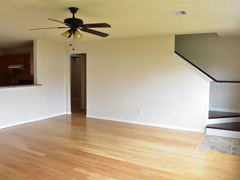 3610 Barkers Crossing Ave — Photo 6