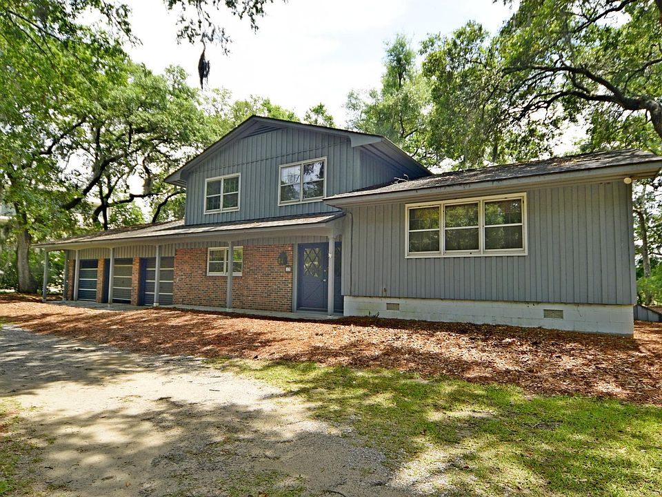 1st image of 17 Rock Springs Dr