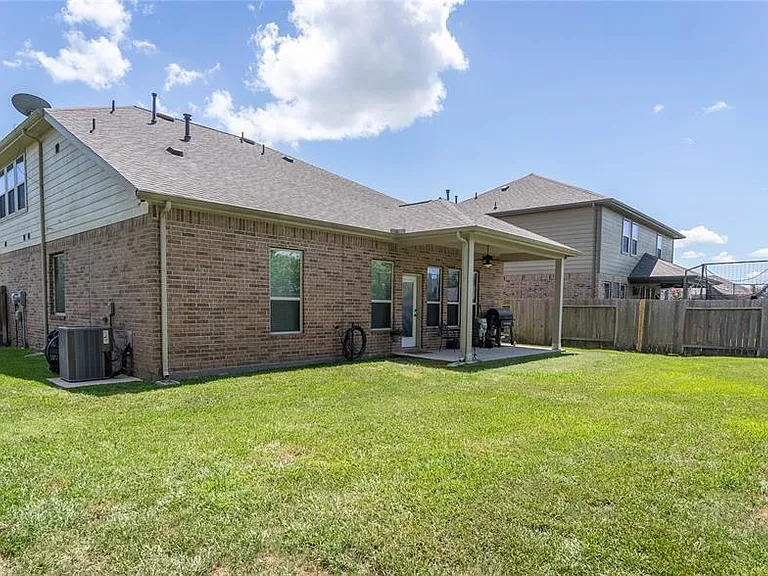 14831 Raleighs Meadow Ct — Photo 29